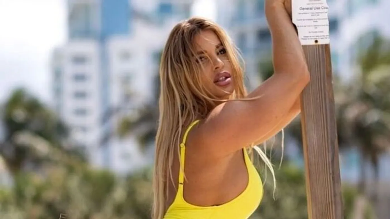 Szabó Franciska kerek popsiját csak egy csík takarja