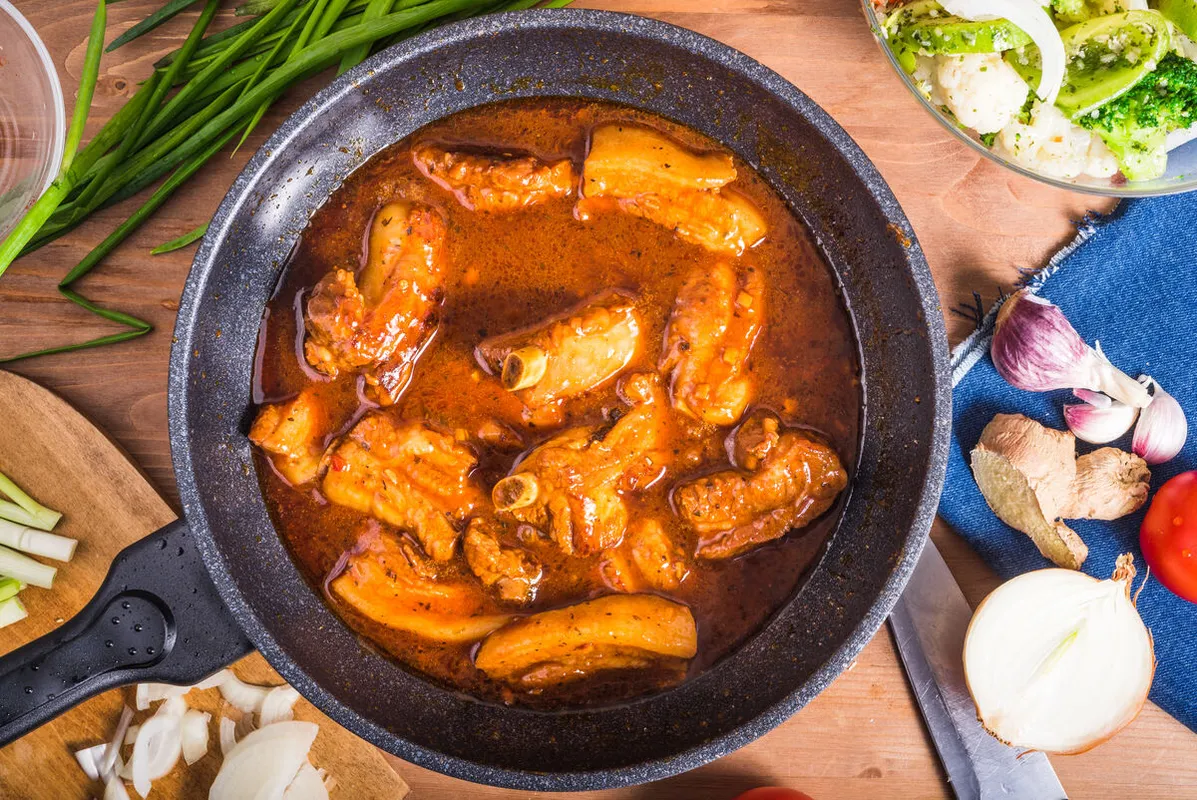 Az oldalas pörkölt mindenki kedvence lesz!