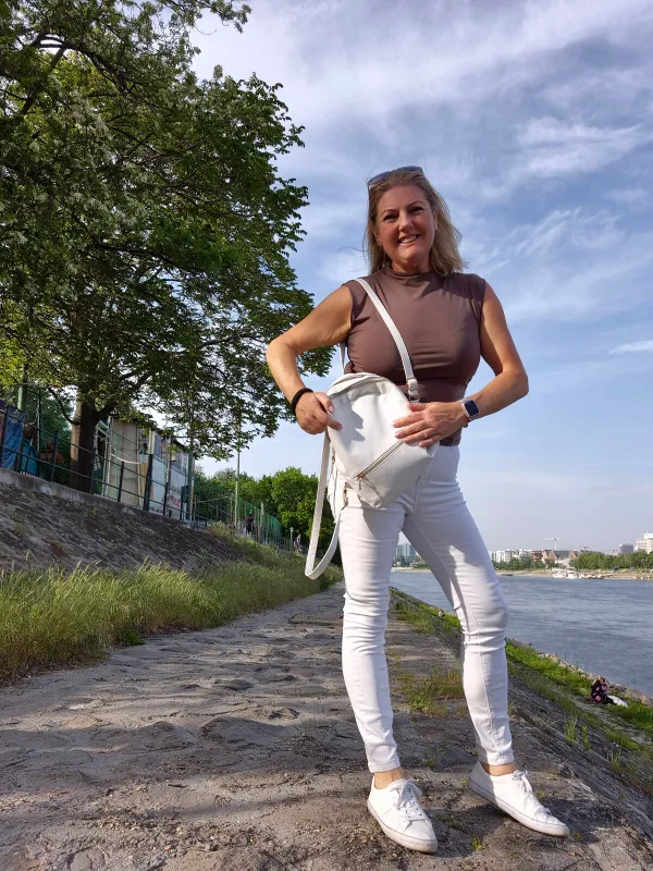 A futás és a böjt elkezdése után hivatást is váltott