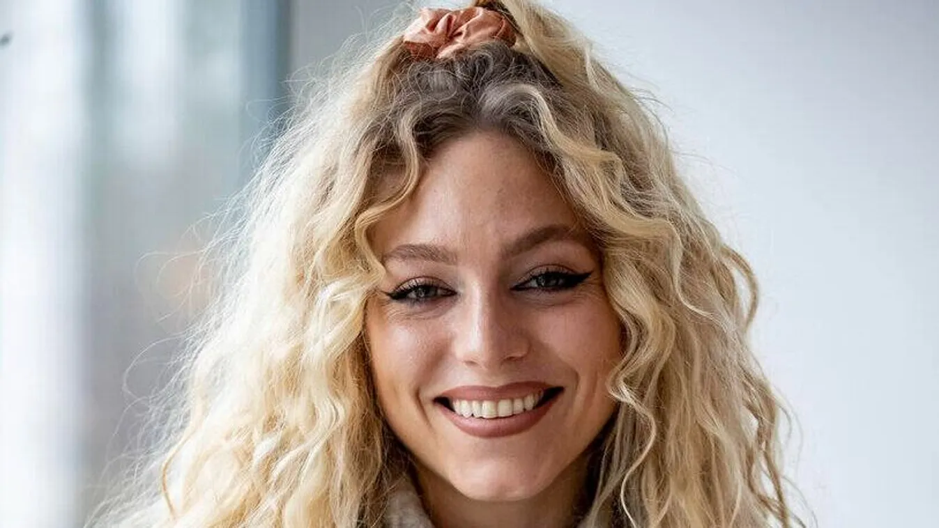 Bármikor megszülethet Szőcs Reni kisbabája