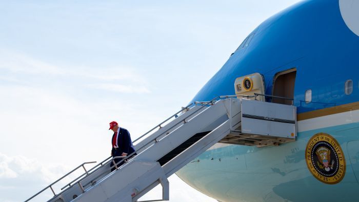Saját különgépét ajándékozhatja Trumpnak a katari emír