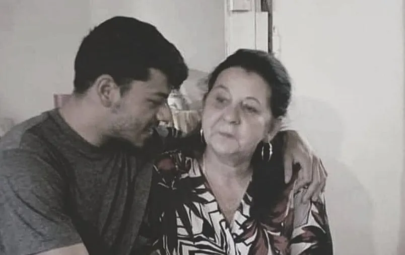 Oxigénhiányos állapotban látta meg a napvilágot Horváth Márk. Már születésénél lemondtak róla az orvosok, édesanyja azonban nem törődött ebbe bele. Pokrócba csavarta és hazavitte.