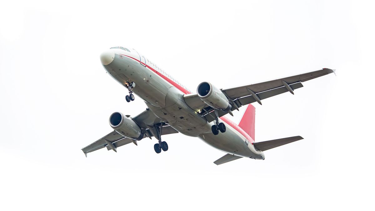 Megszakította útját egy Jet járat az egyik utasa miatt: 40 milliós bírságra számíthat