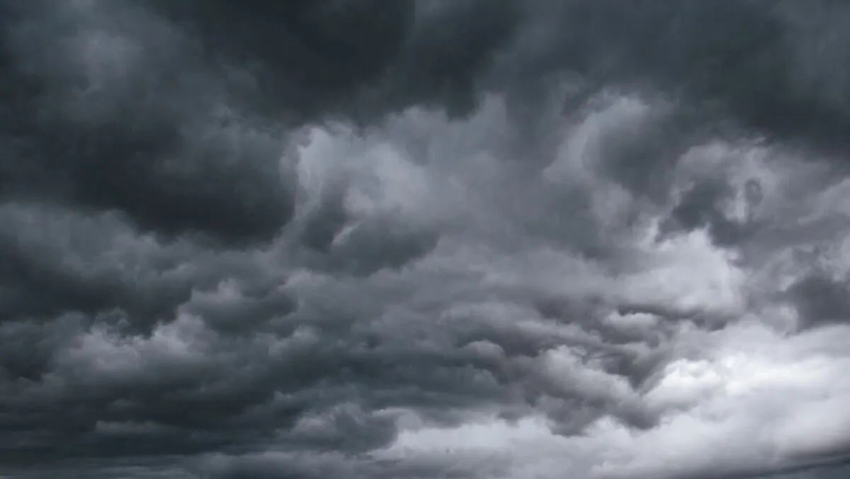 The,Dark,Sky,With,Heavy,Clouds,Converging,And,A,Violent