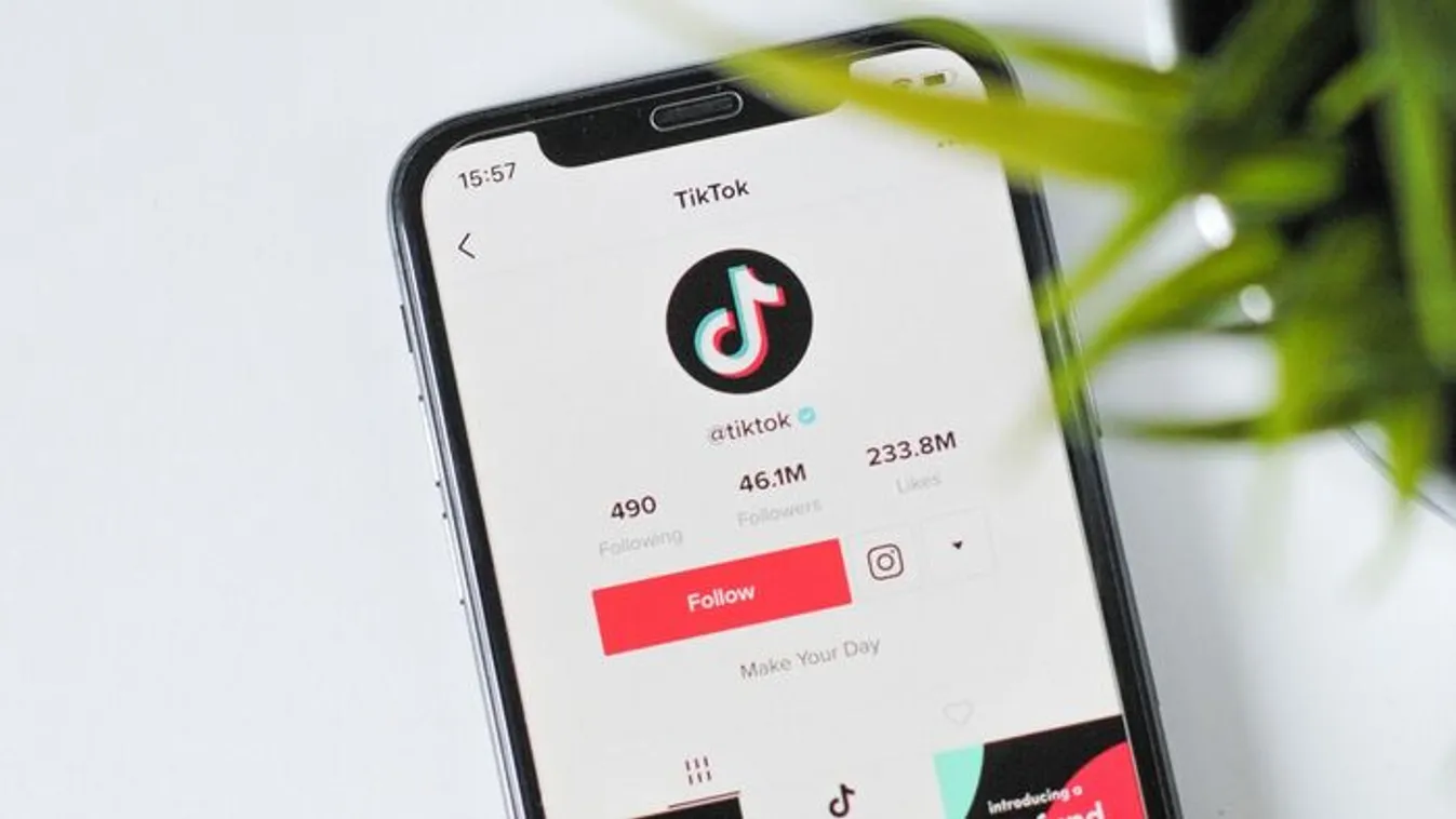 99 veszélyes TikTok-csatorna: ha követed őket...