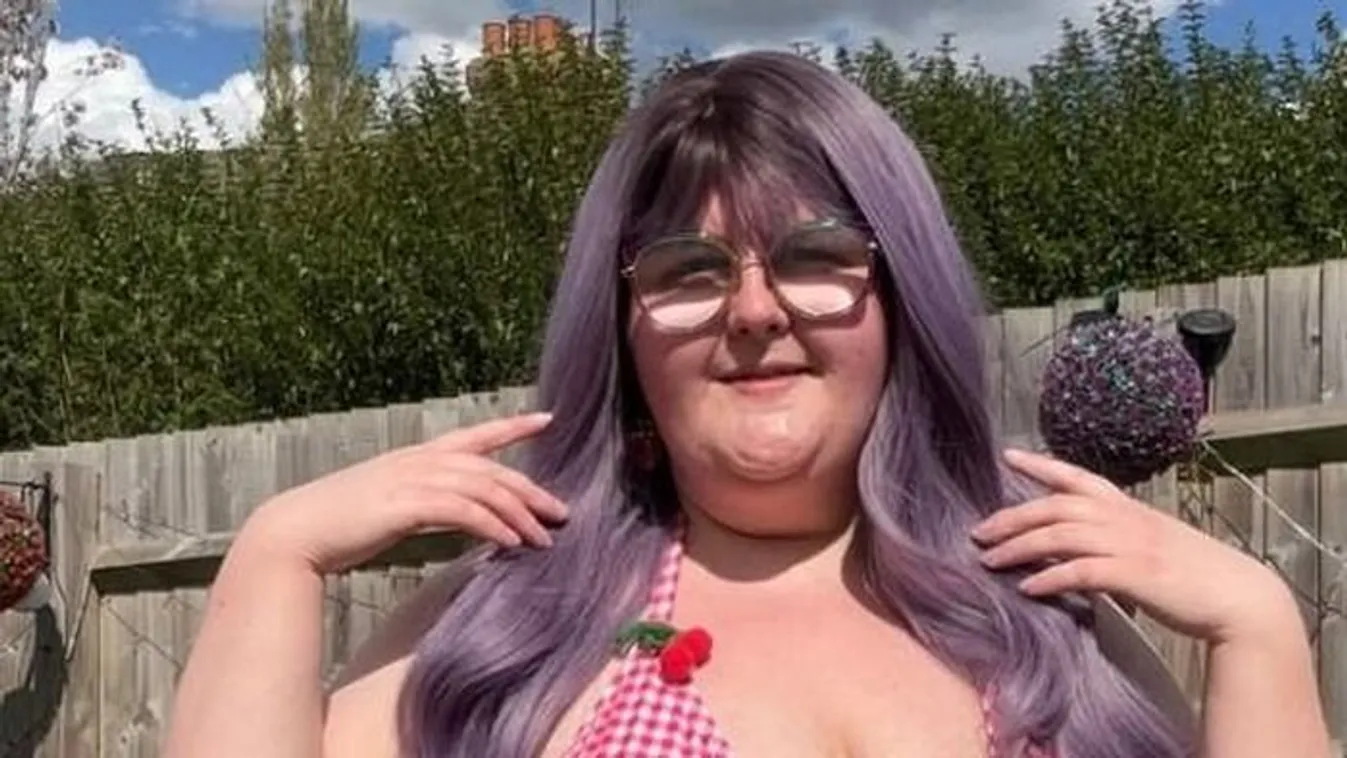 „Plus size influenszer vagyok – imádom mutogatni a zsírpárnáimat és a striáimat”