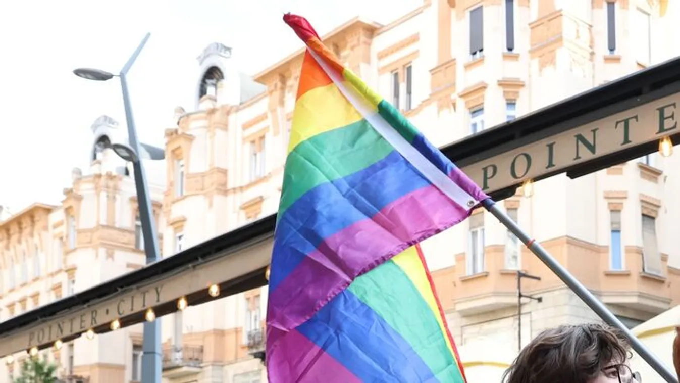 Térképen, hogy merre nem lehet közlekedni ma a Pride miatt