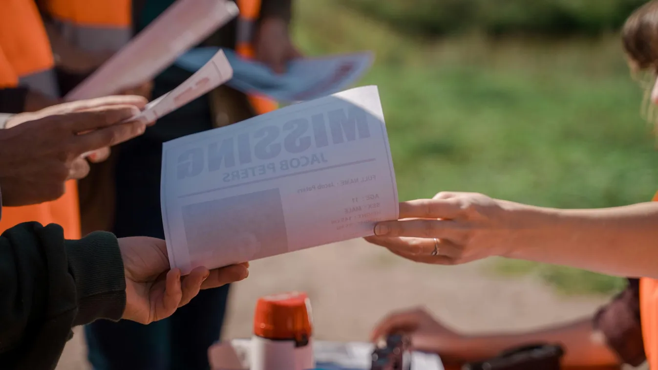 Évekig keresték a testvérüket - kiderült a szörnyű igazság