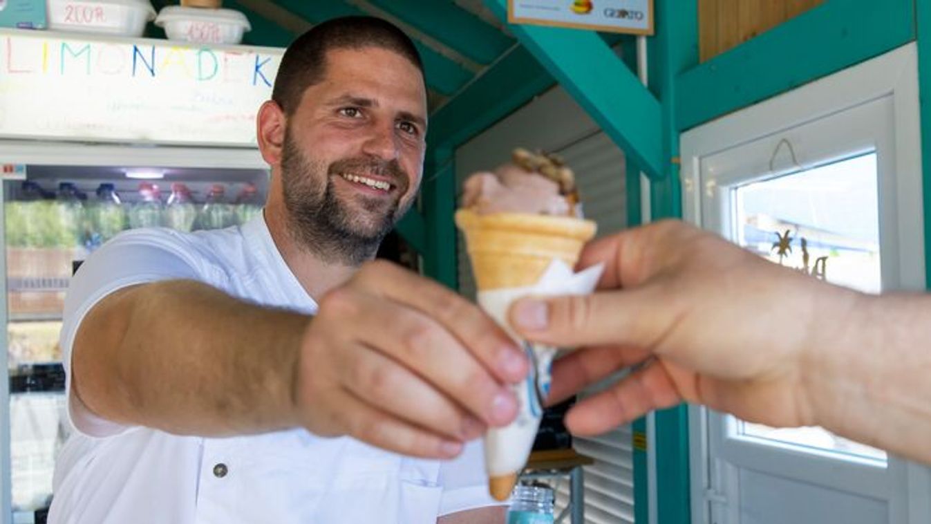 Tücskös fagyi a Balaton új kedvence, fürdőzés közben jött az ötlet az elkészítésére