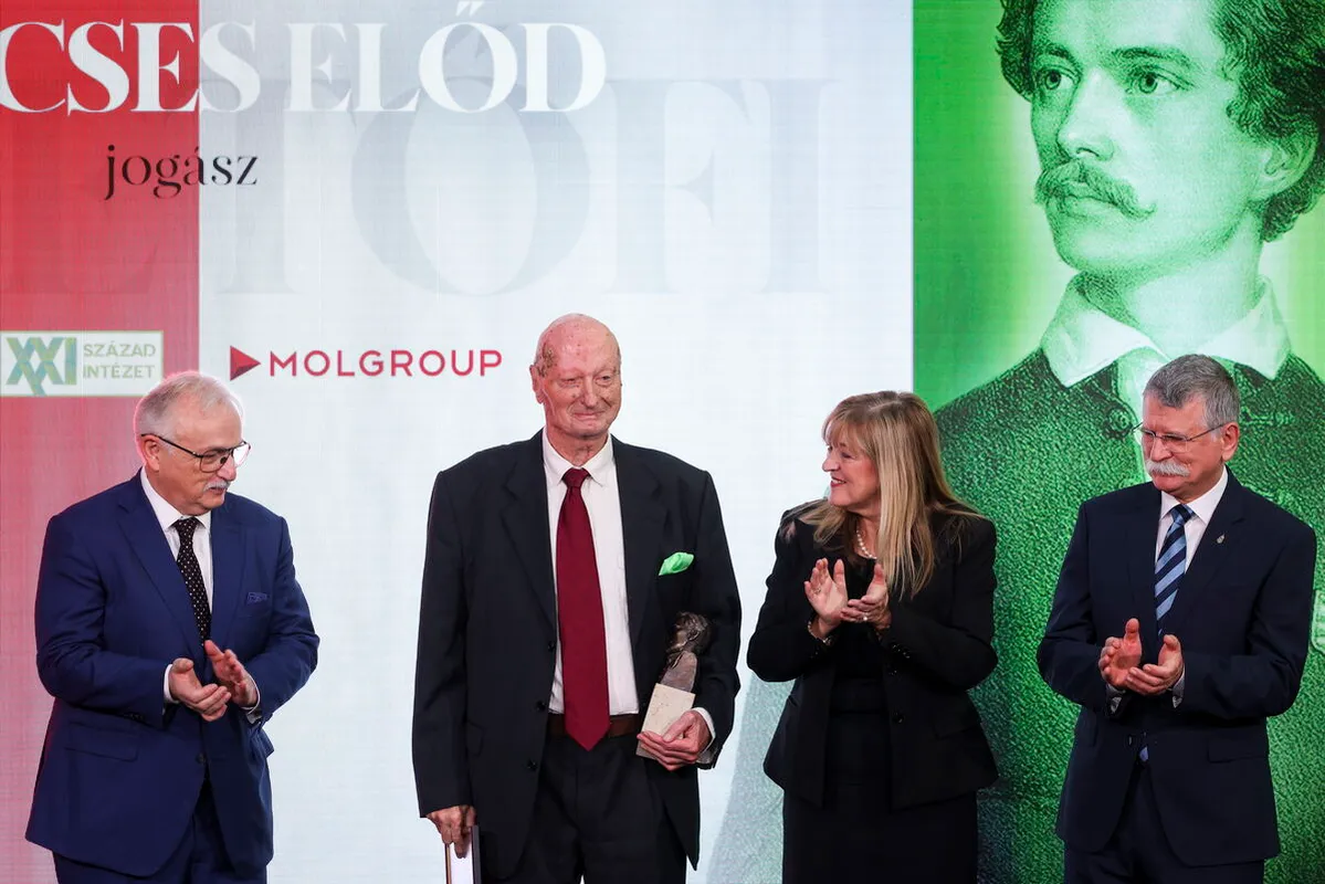 KÖVÉR László; HERNÁDI Zsolt; SCHMIDT Mária; KINCSES Elõd