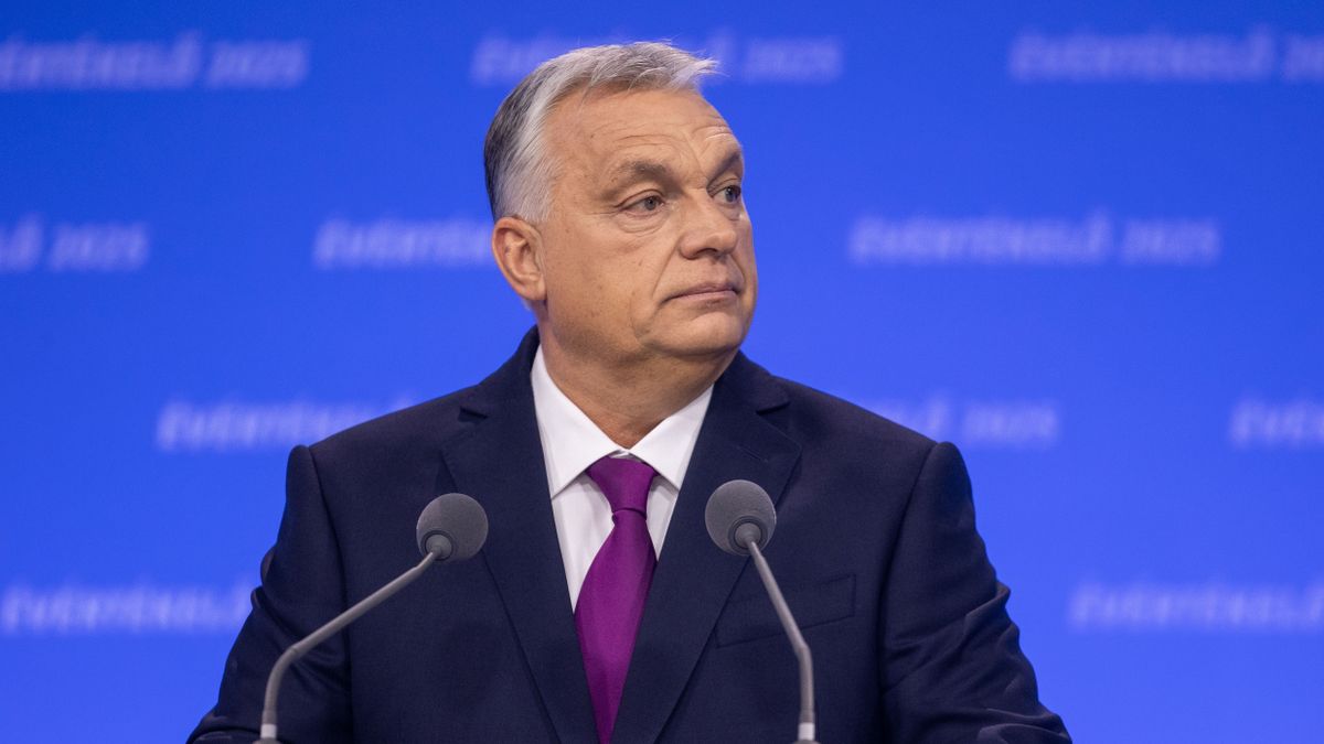 Orbán Viktor: Nem akarjuk, hogy a gyerekeinket az ukrán frontra küldjék, és koporsóban jöjjenek onnan haza!