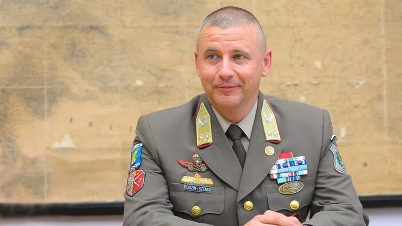 Ruszin-Szendi Romulusz Ukrajnát éltette a NATO-üléseken