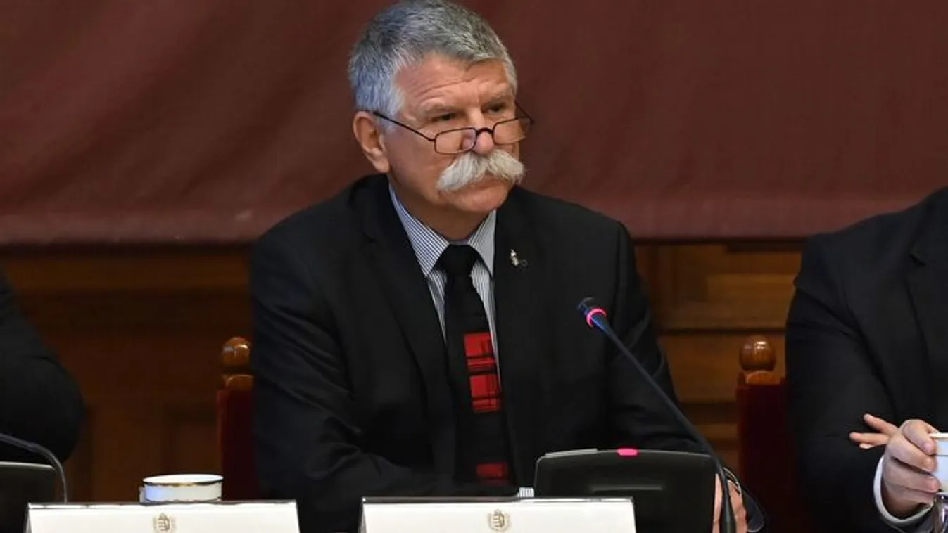 Lehullt a lepel Kövér László ikonikus telefonjáról