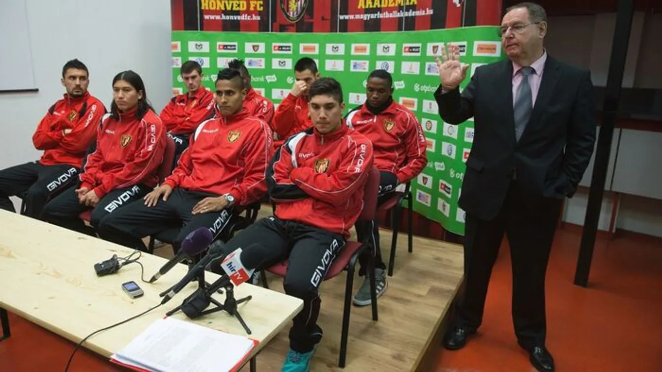 Kőkeményen beszólt a Fradinak a magyar foci megmondóembere