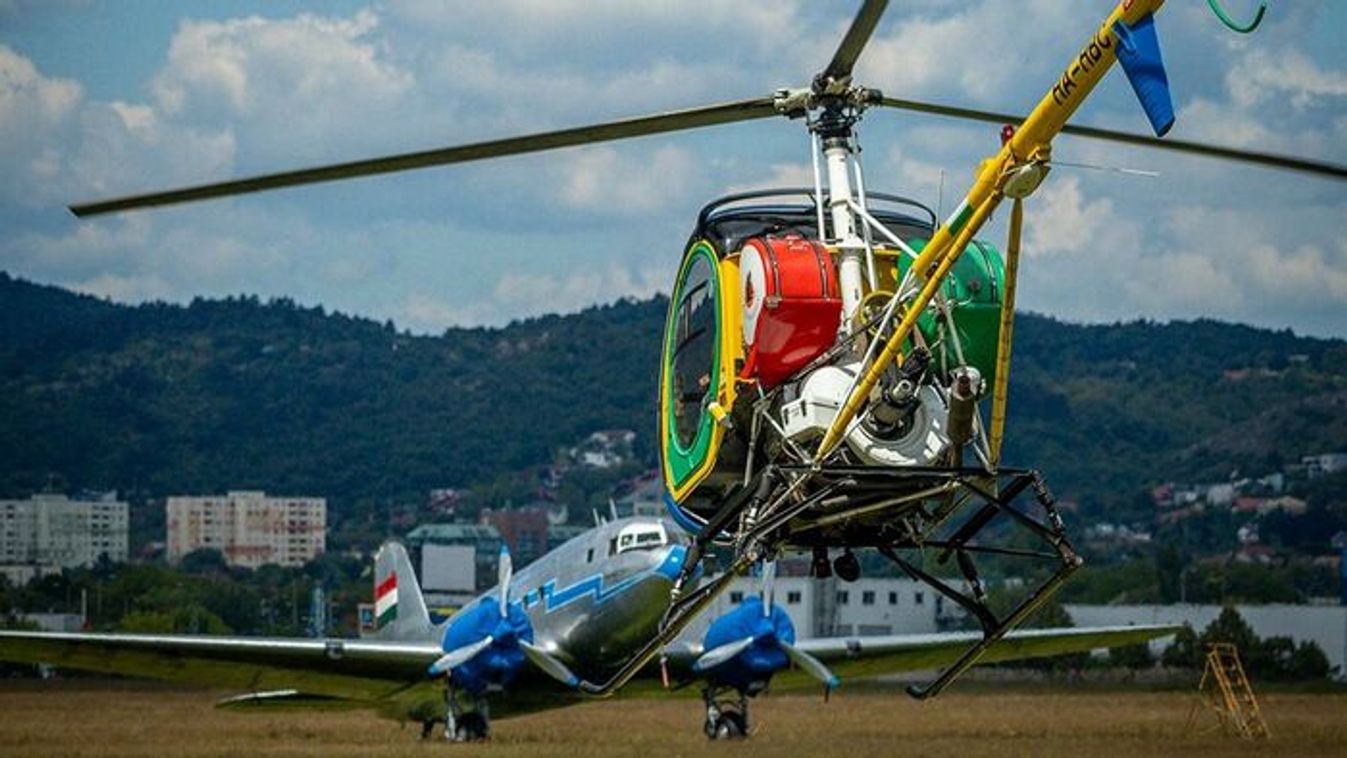Nézz fel, ez nagy lesz! Ingyen látogatható szombaton a Budaörsi Airshow!