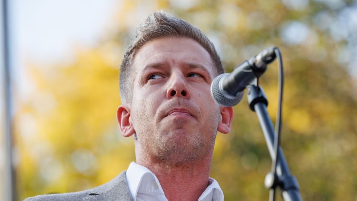 Magyar Péter az EP-ben letagadta, hogy lehallgatta a feleségét - videó