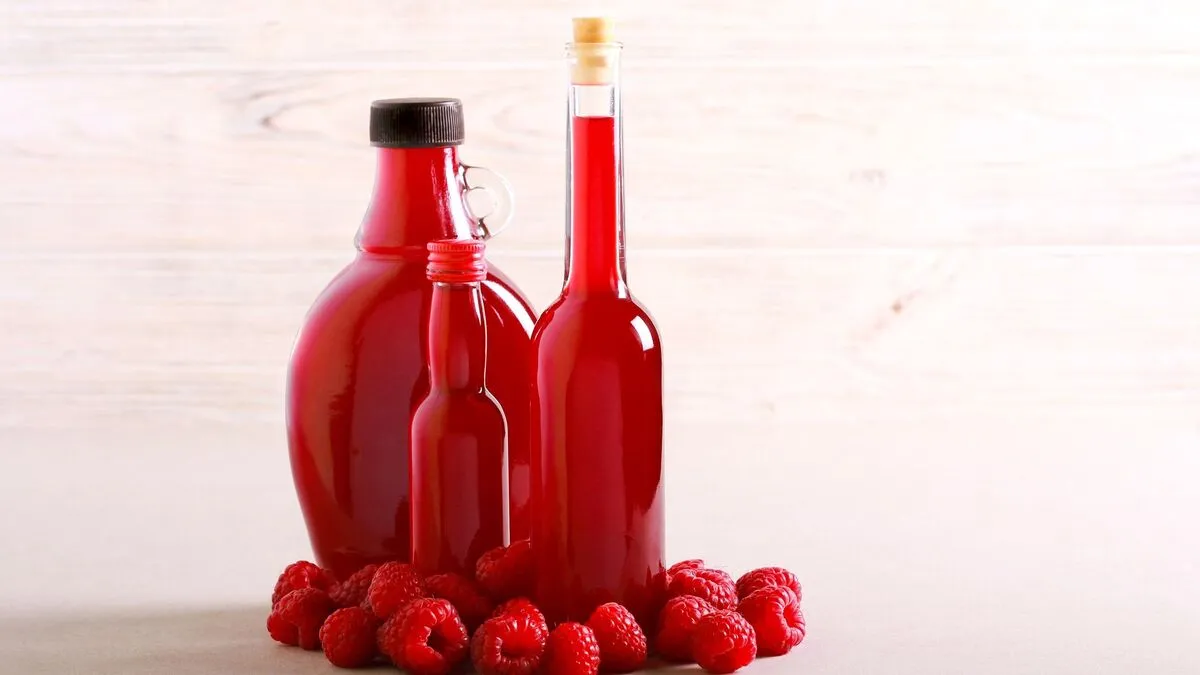 Homemade,Raspberry,Vinegar,In,Bottles