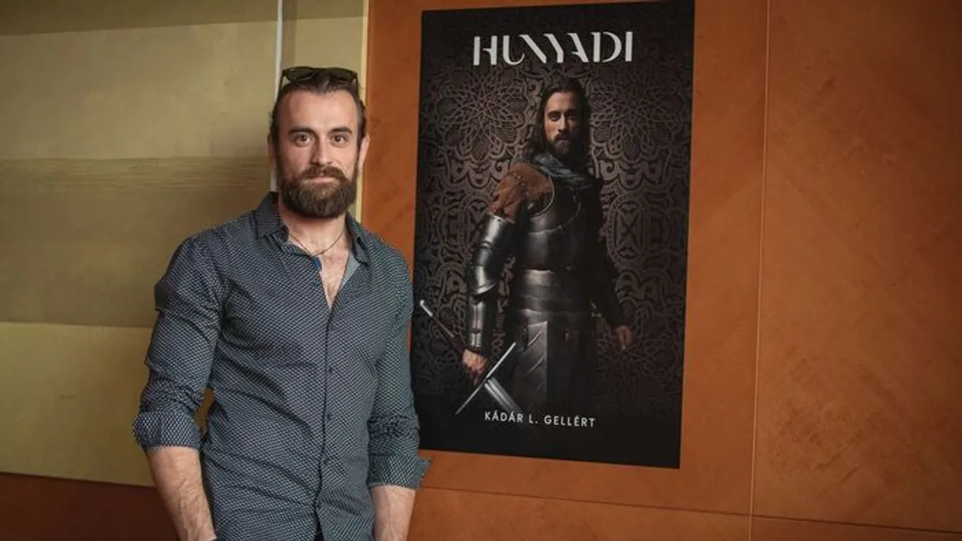 Megmutatta szerelmét a Hunyadi sármos sztárja