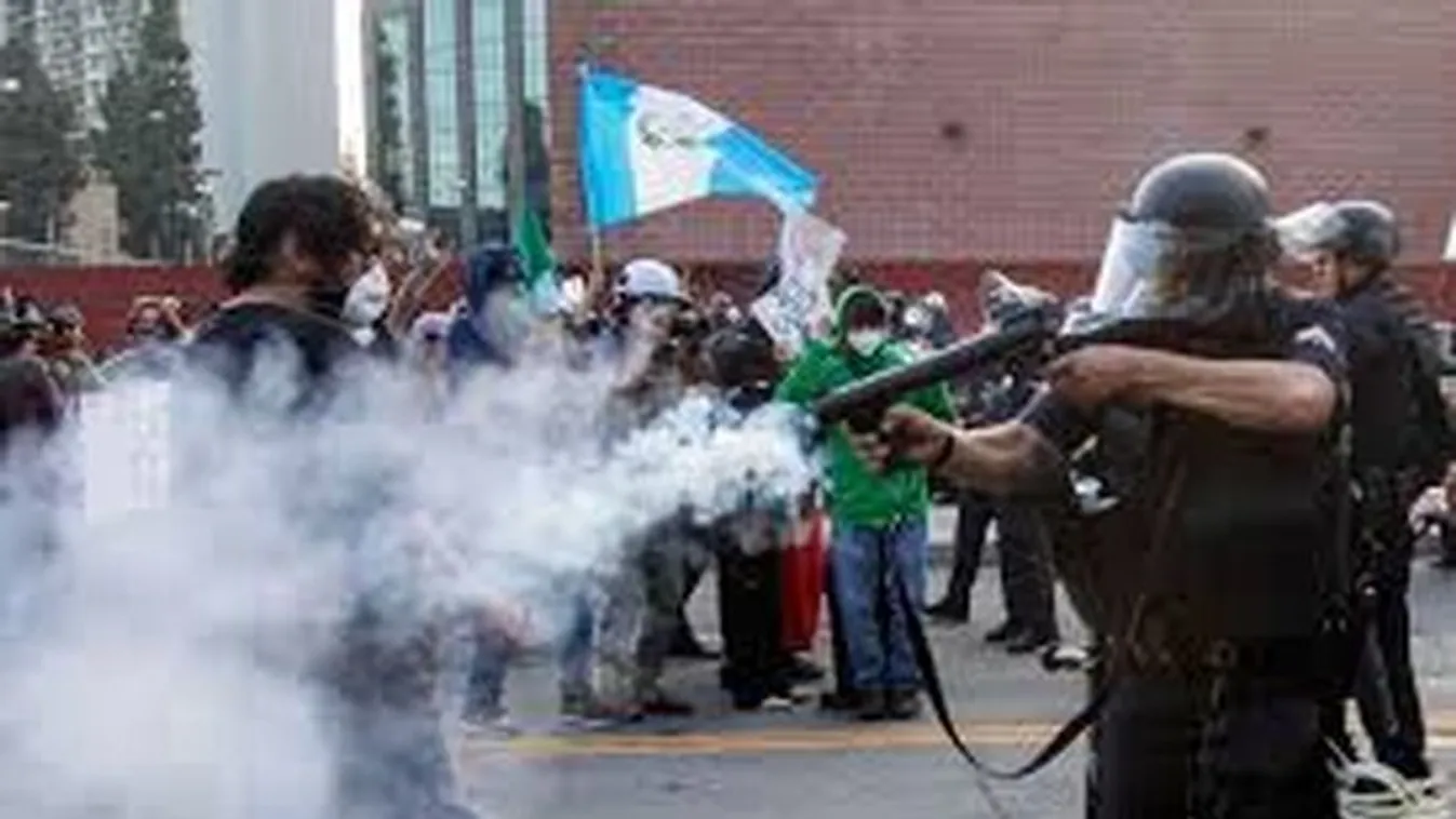 Los Angeles után Texasban folytatódhatnak a zavargások