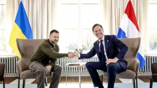 A NATO-főtitkár továbbra is Ukrajna tagságát erőlteti