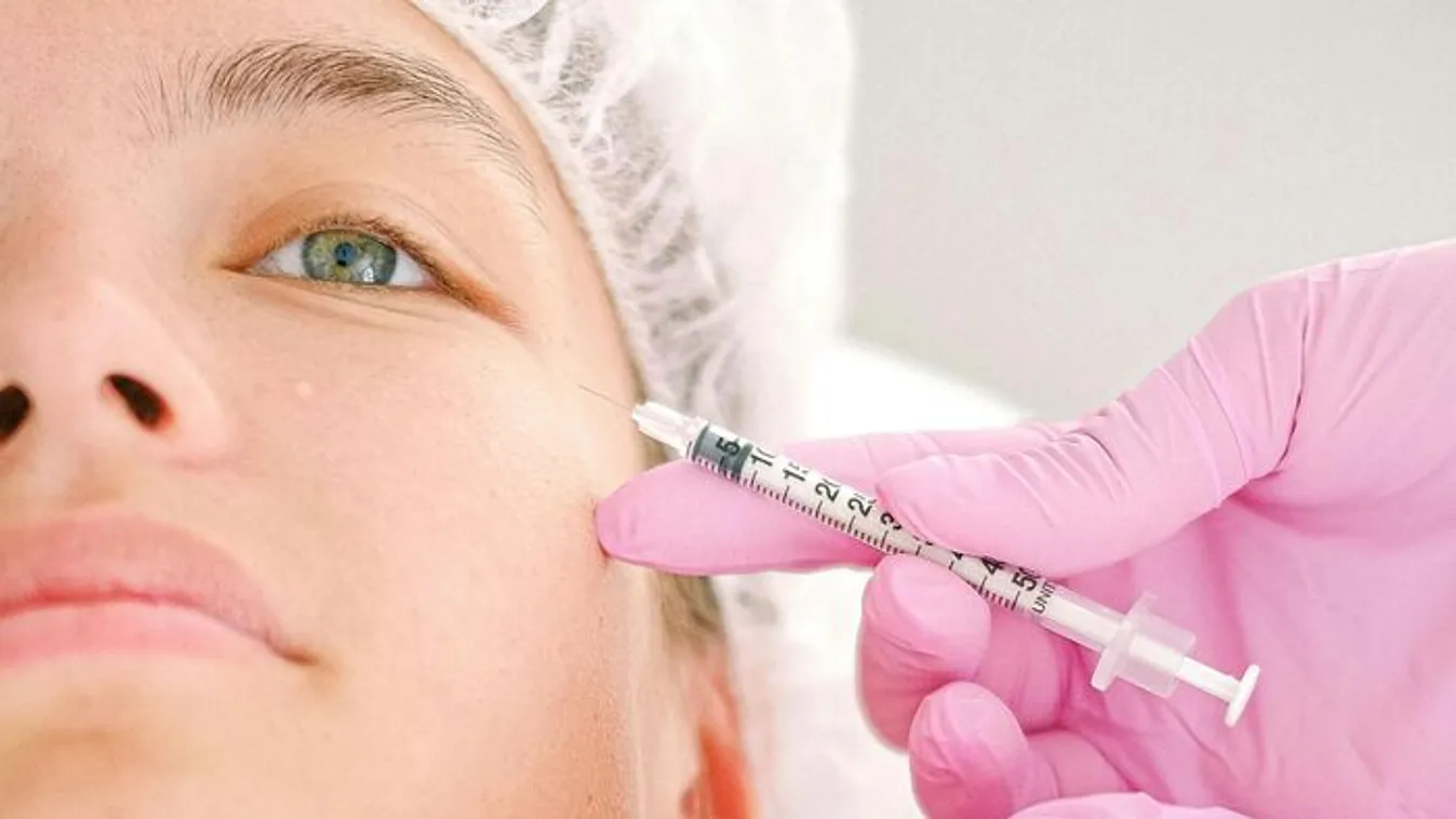 Plasztikai műtét a felvételire - terjed a dél-koreai trend?