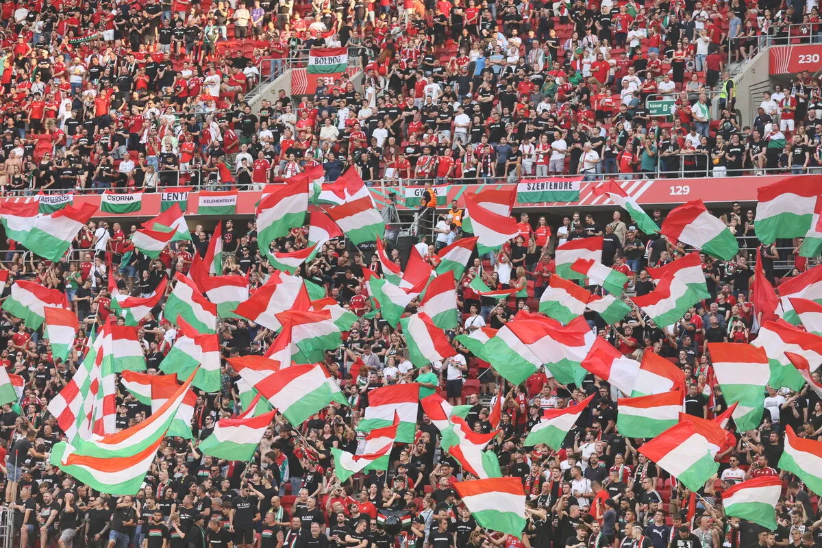 A magyar válogatott szurkolótábora is üzen a vb-selejtezőn az MLSZ-nek