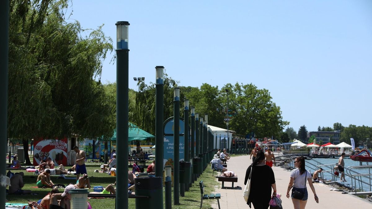 Apad a Balaton, zöldell a víz: már az űrből is látszik, mekkora a baj