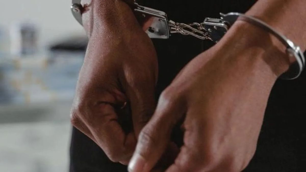 6 és 15 év közötti gyerekeinek adott drogot egy anya