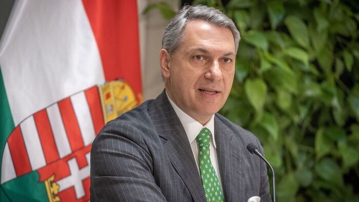 Lázár János: Lenézi a saját embereit Magyar Péter