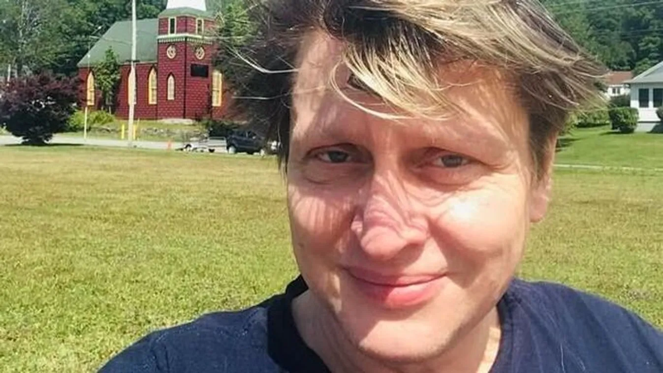 Varnus Xaver gyermekkori „álomvilágában” vett házat