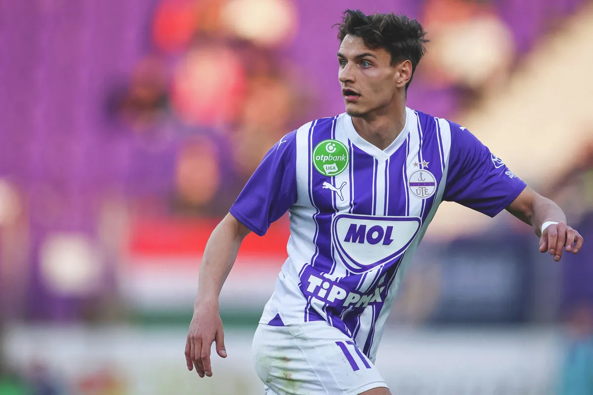 George Ganea a féltestvérét gyászolja és apját védi a támadásoktól