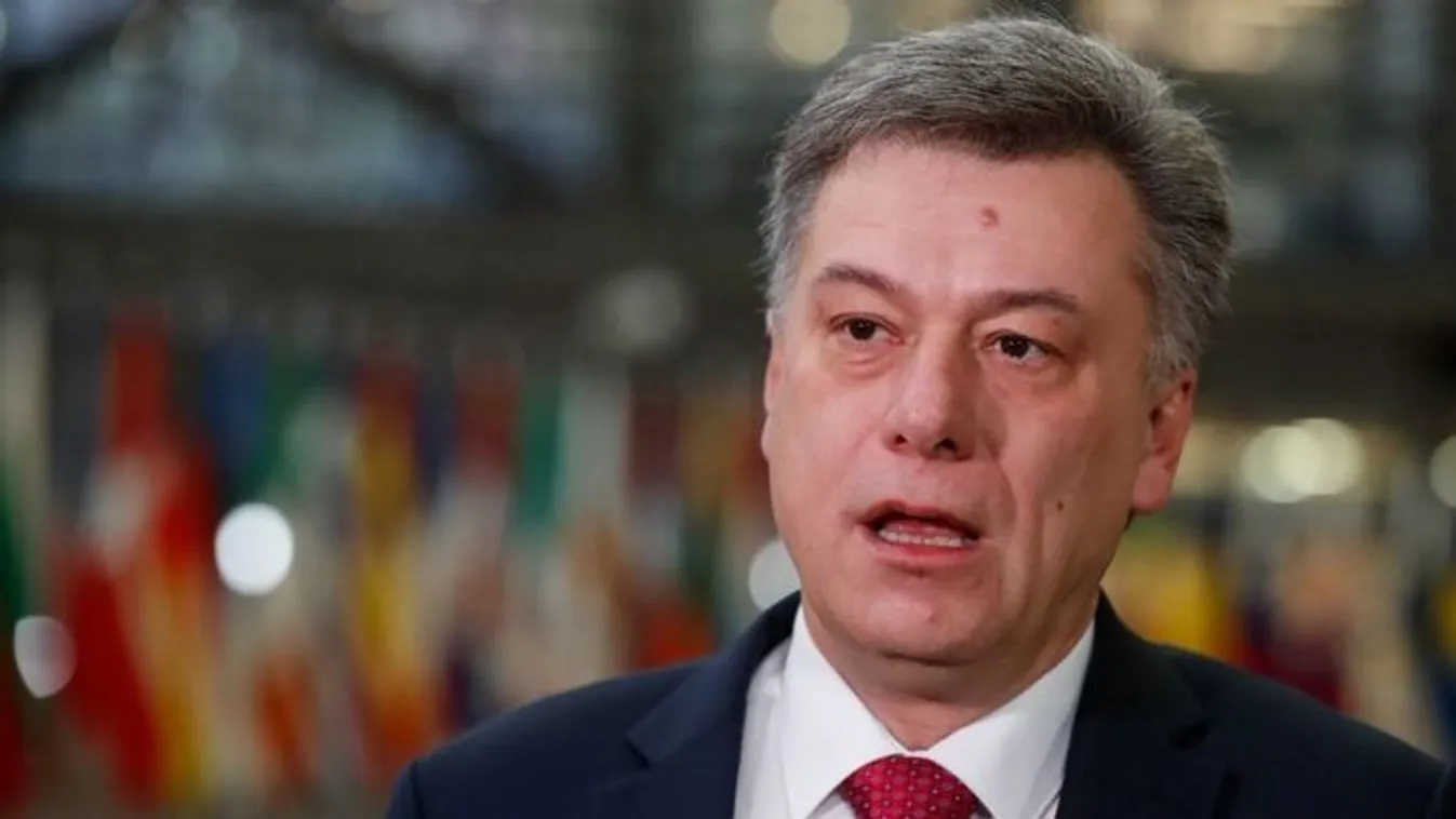 Bizalmatlansági szavazás jöhet a cseh kormány ellen