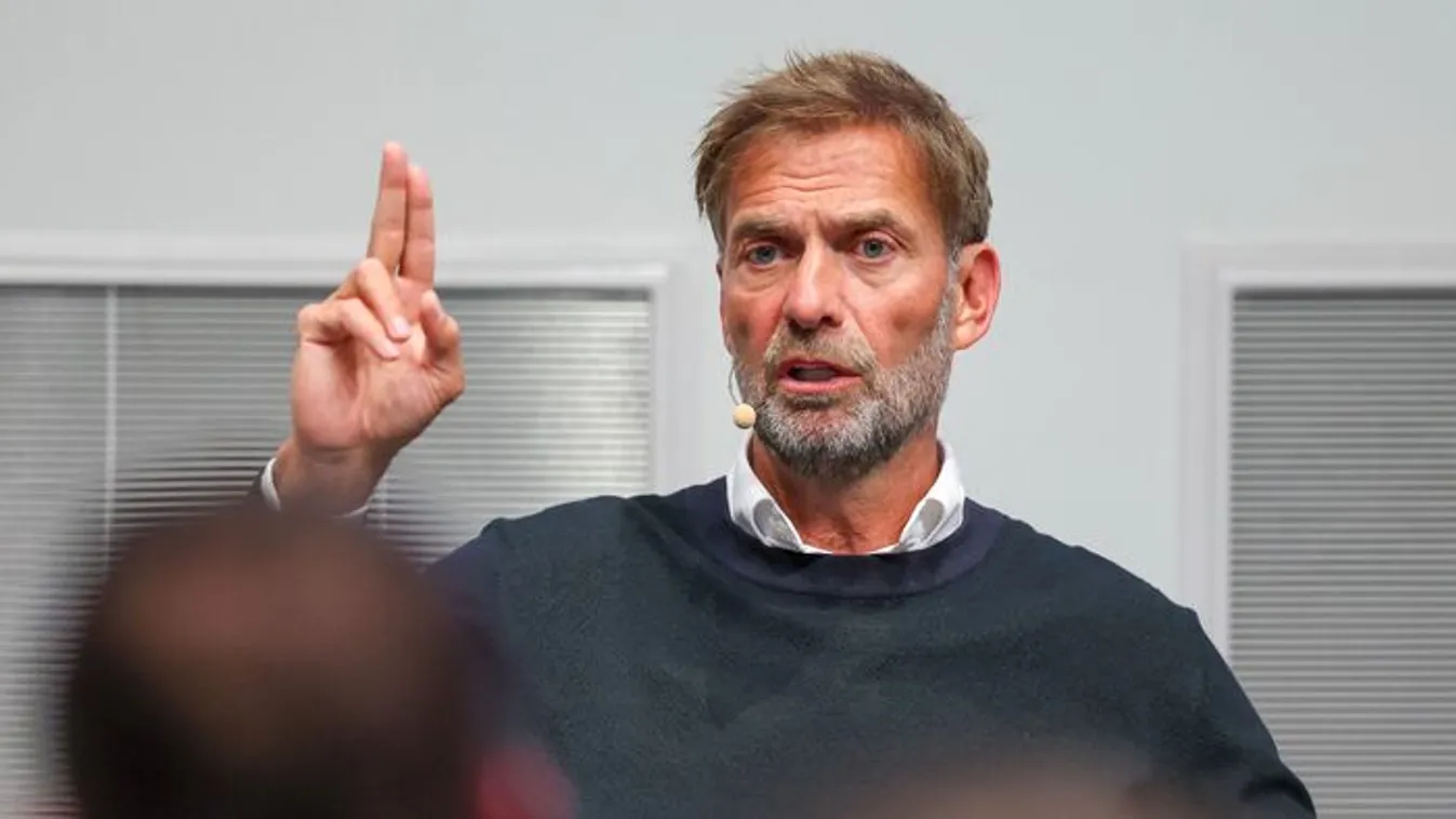 Klopp keményen beszólt Szoboszlai riválisának