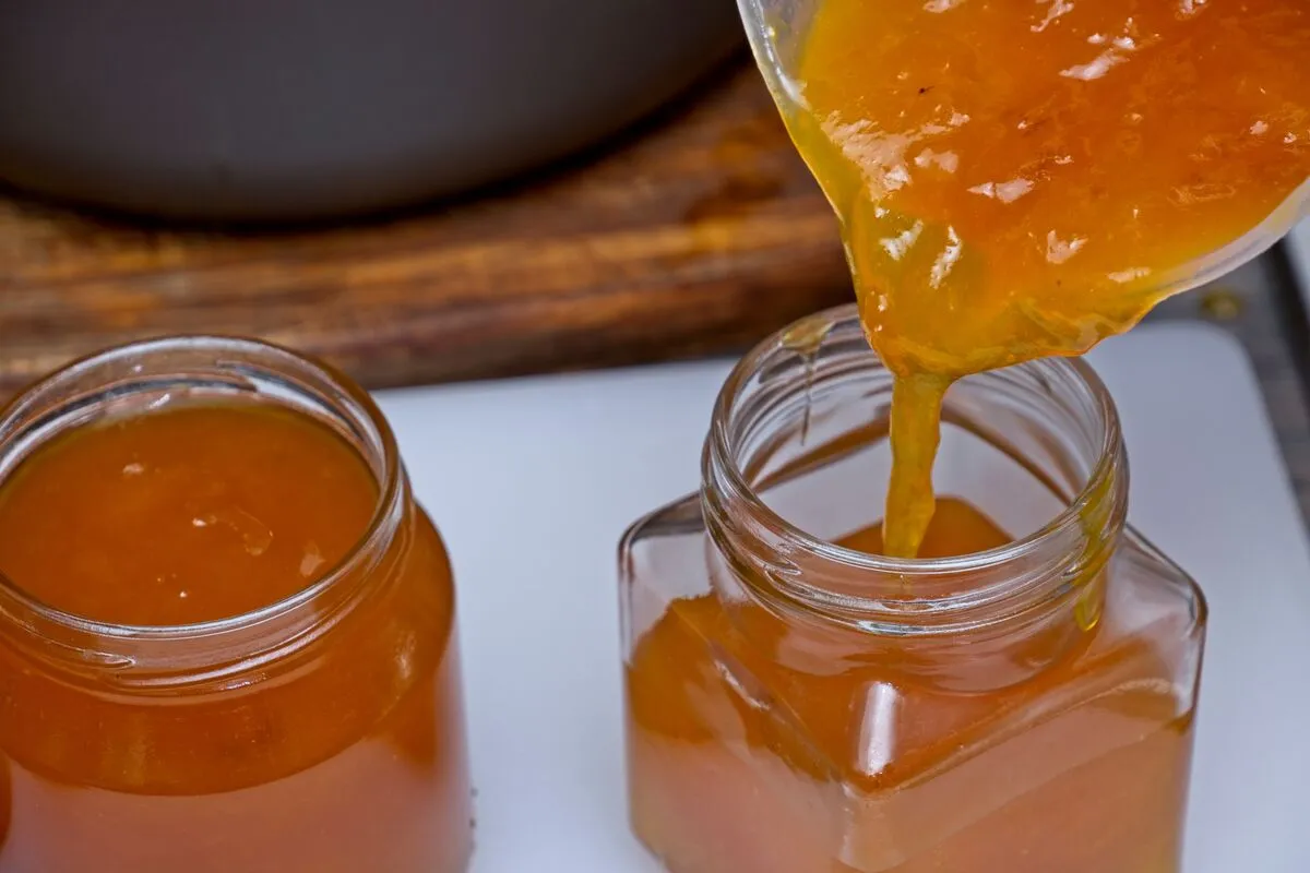 Nem szabad kapkodni a sárgabaracklekvár elkészítésével.