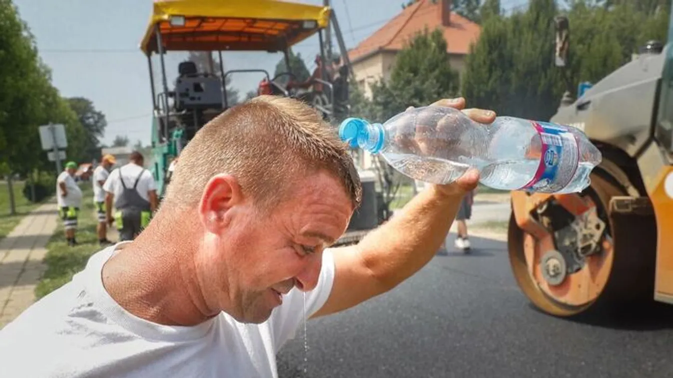 Ez jár azoknak, akik ilyen forróságban is dolgoznak