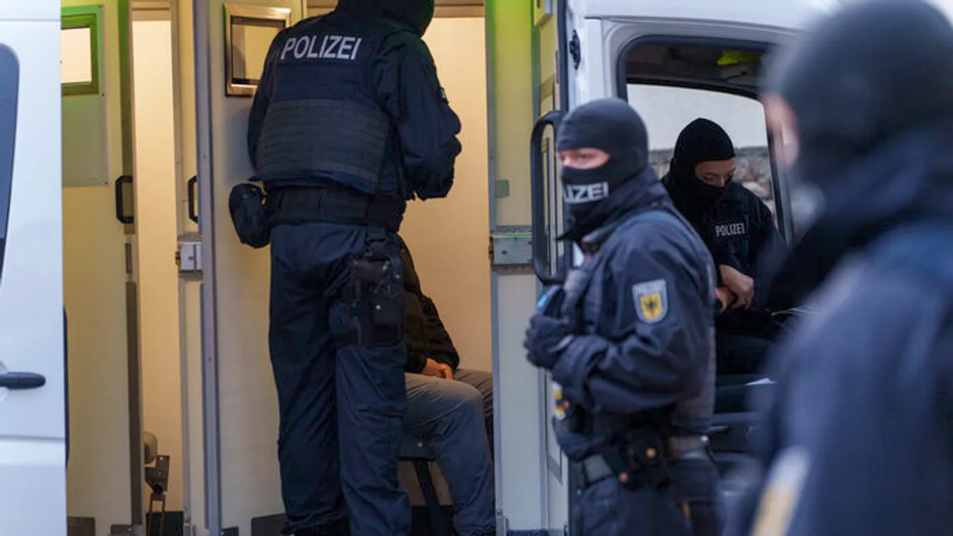 Riasztást adott ki az elhárítás!