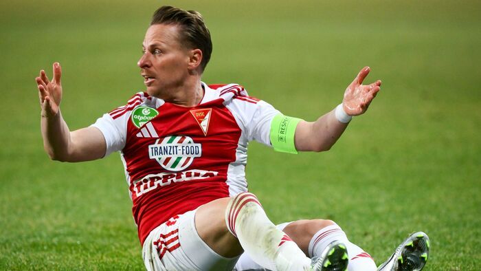 Mégsem Kispest? Dzsudzsák Balázs itt lehet sportigazgató!