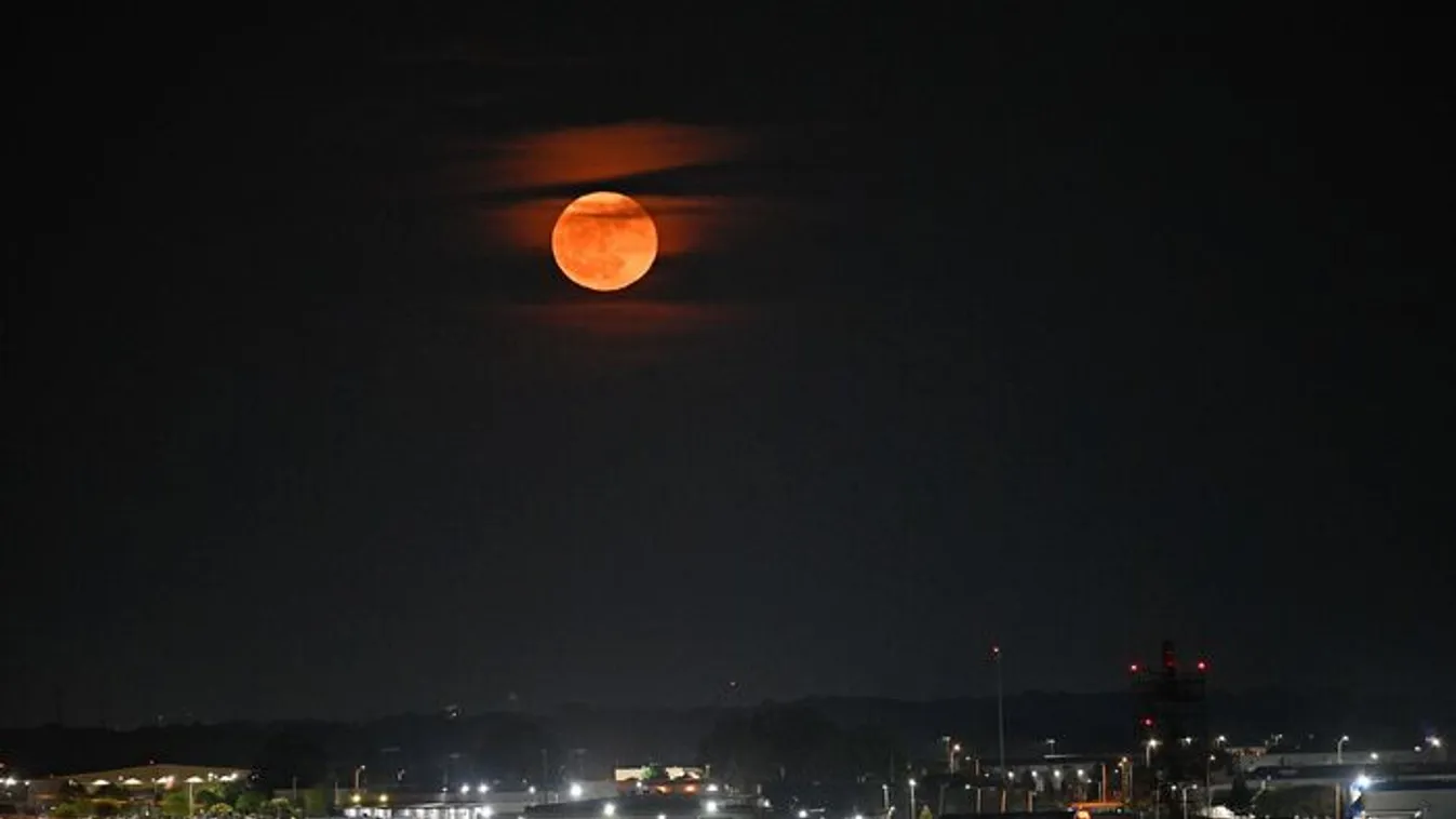 Még mindig érezni az eperhold mágikus hatását: Erre a 3 csillagjegyre rátalál a szerelem