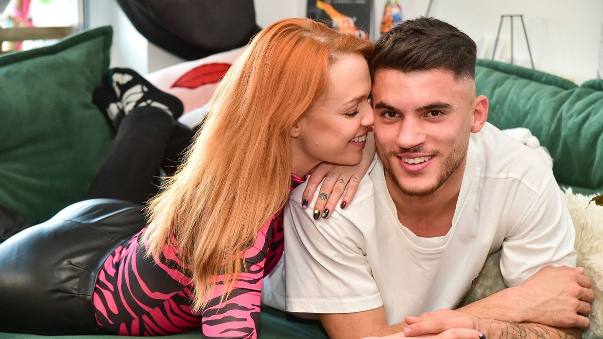 A legnagyobb titokban férjez ment a Rádió 1 sztárja, itt vannak az első fotók