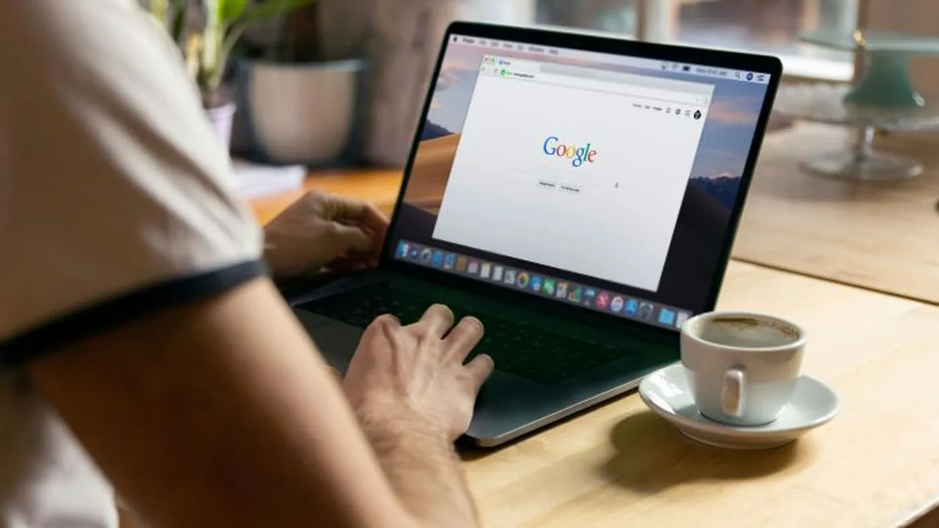 Elrajtolt a 4iG Alapítvány Digitális Esély Programja: 220 laptopra pályázhatnak általános és középiskolák