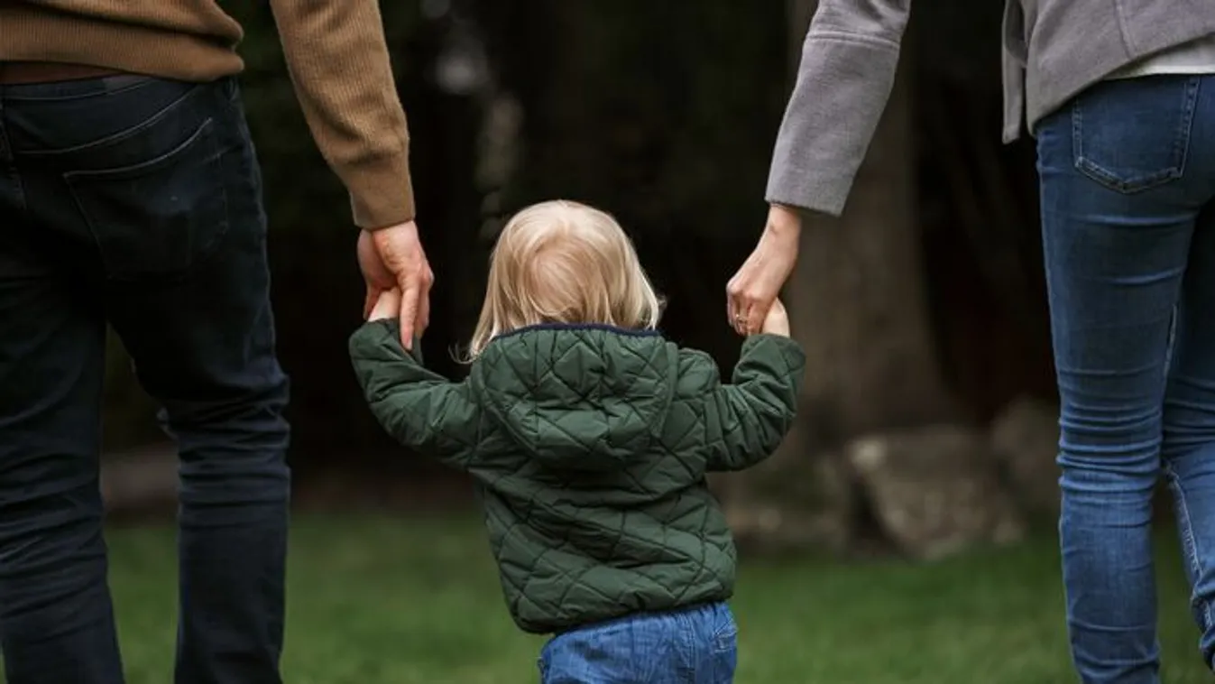 Óriási kockázatot vállalnak a szülők - ezt ne hagyd annyiban