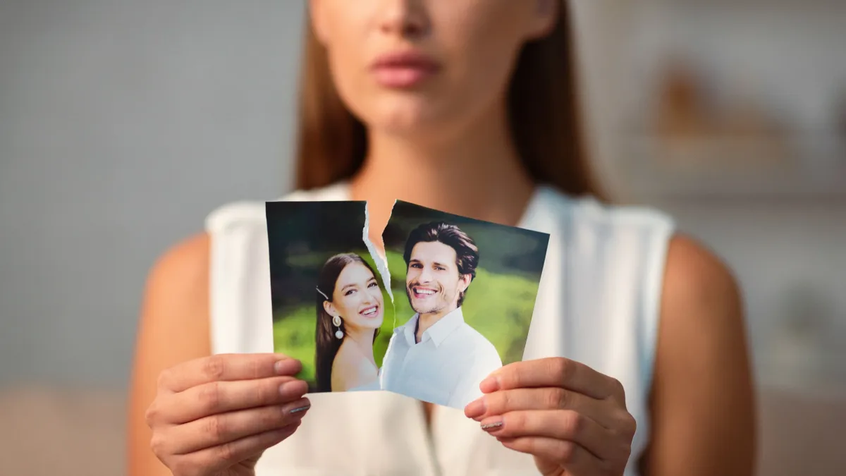 A nő beleszeretett egy fiatalabb férfiba, de a kapcsolatuk nem volt felhőtlen