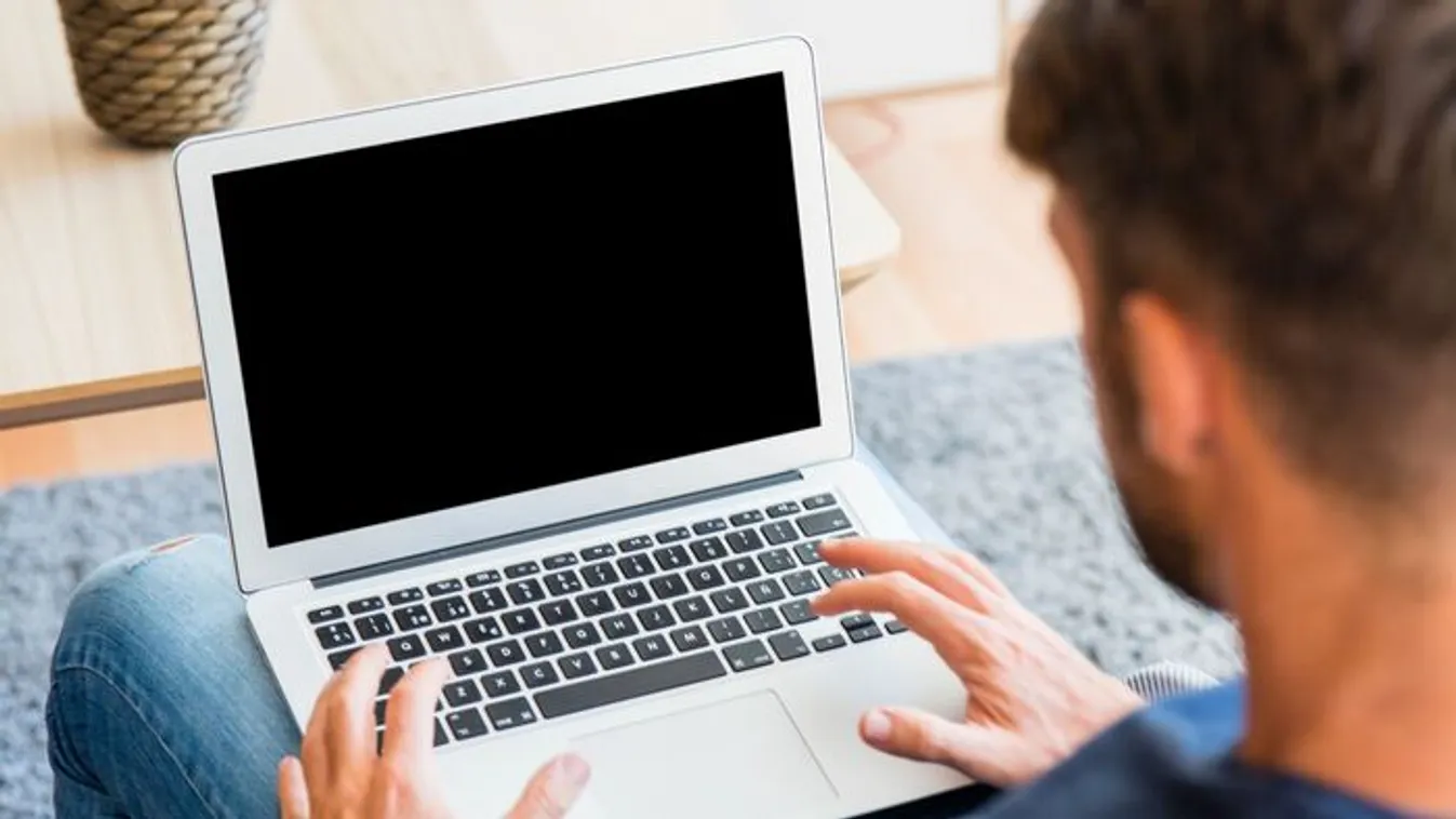 Ezért fizetnek a pasik az Onlyfans modelleinek