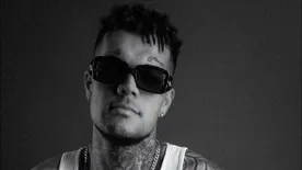 Elszabadult a pokol a népszerű magyar zenész fellépésén, még a székek is repkedtek: „Abba kellett hagyjuk a koncertet”