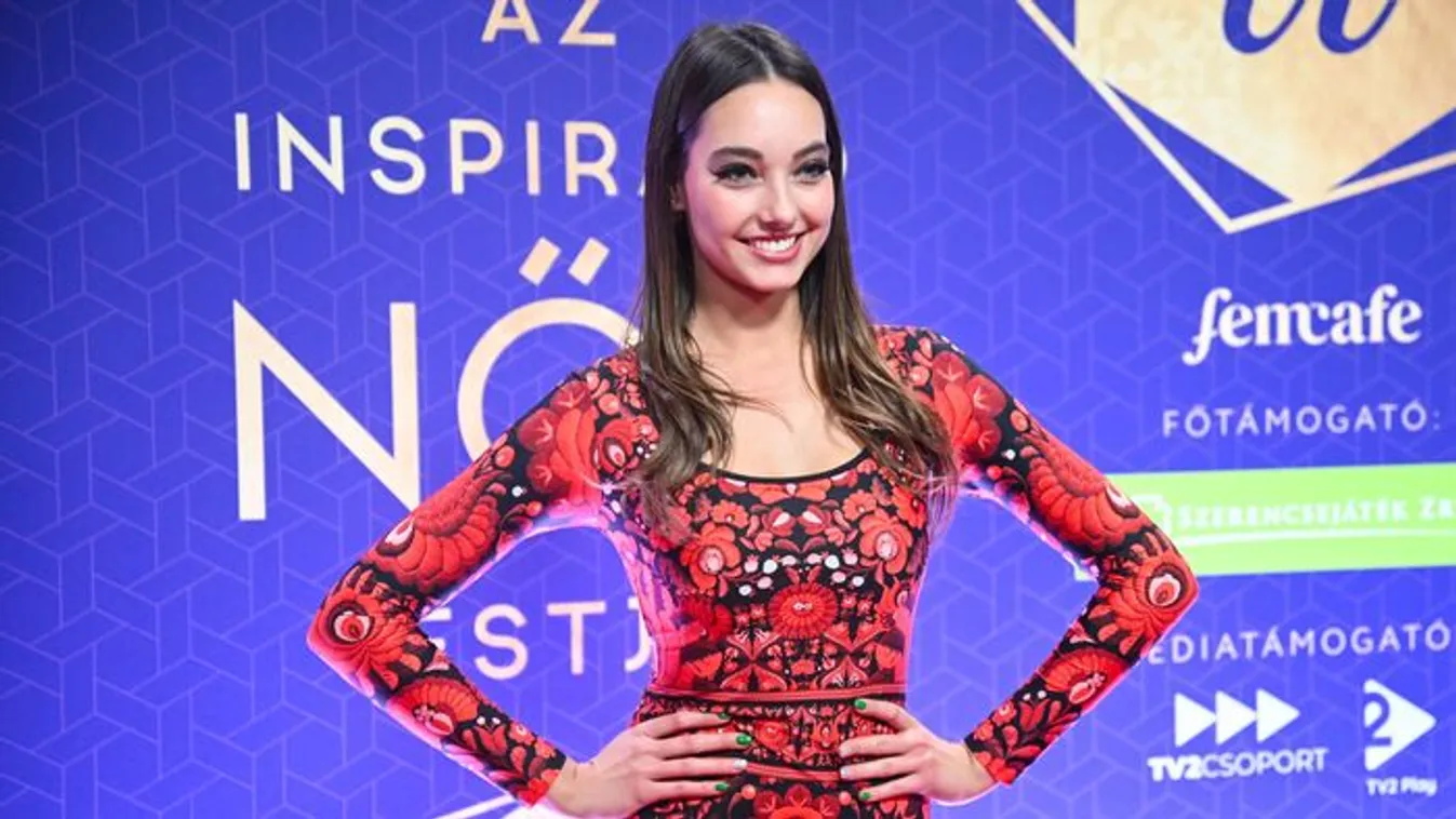 Bikiniben villantott Hunyadi Donatella - Fotó