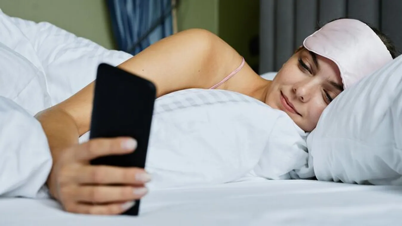 Túl sok közösségi média tönkreteszi a szexuális életedet?