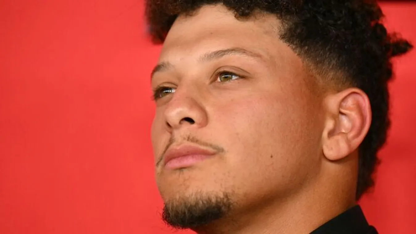 Megdöbbentek a rajongók a fotókon, a nyaralásáról üzent a sztárfocista