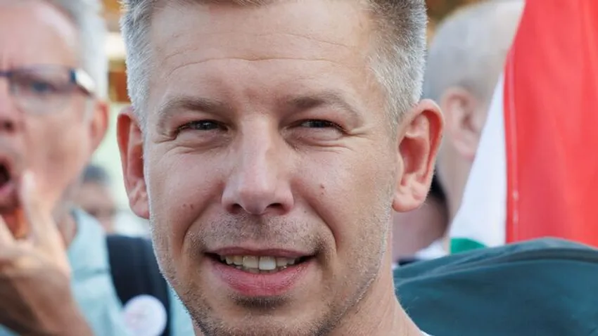 Micsoda meglepetés: Magyar Péter kiáll Majka mellett