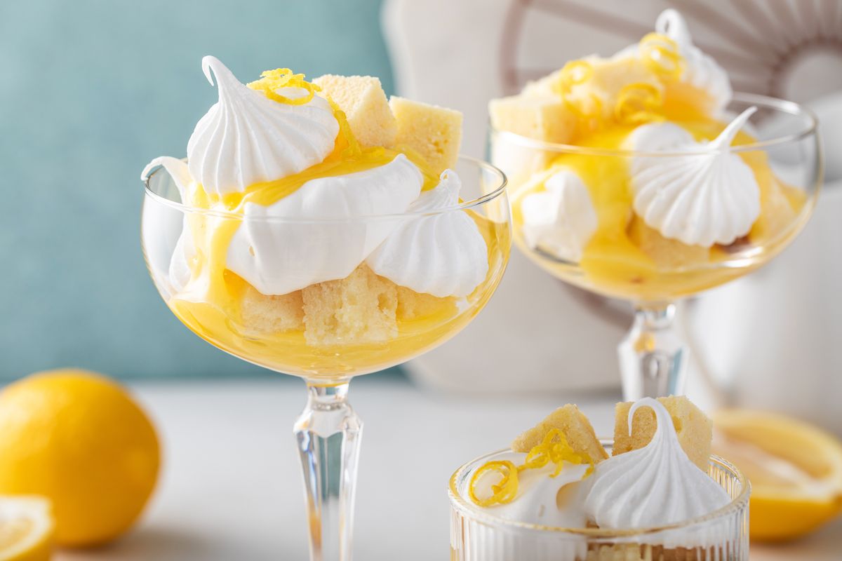 Limoncellos tiramisu Lemon,Parfait,Or,Eton,Mess,With,Lemon,Curd,,Meringue,Kisses,