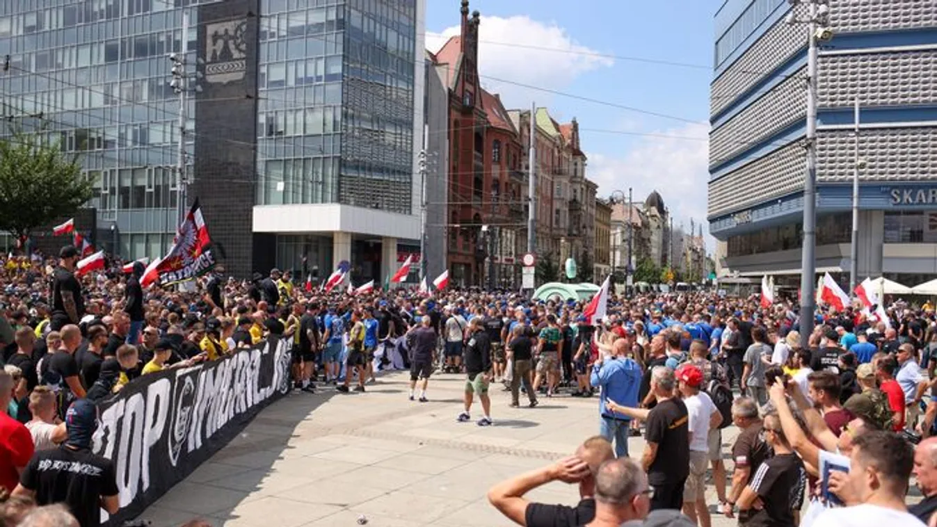 Tüntetéssorozat Lengyelországban a migráció ellen